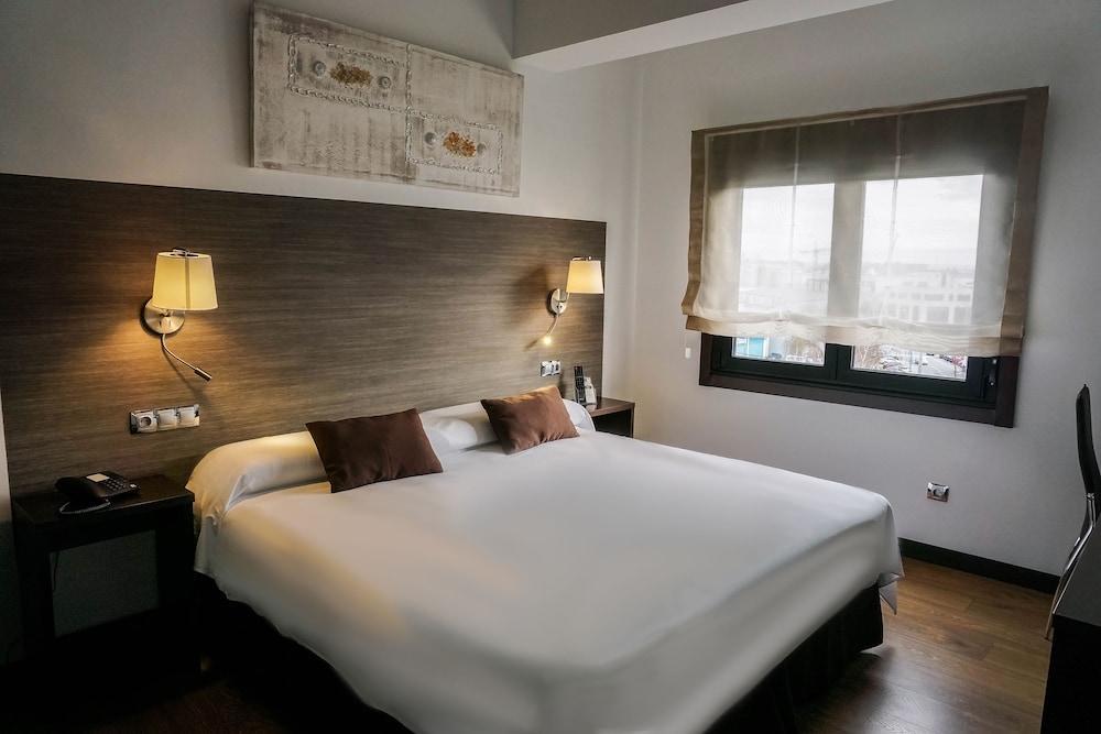Suites La Coruña Esterno foto